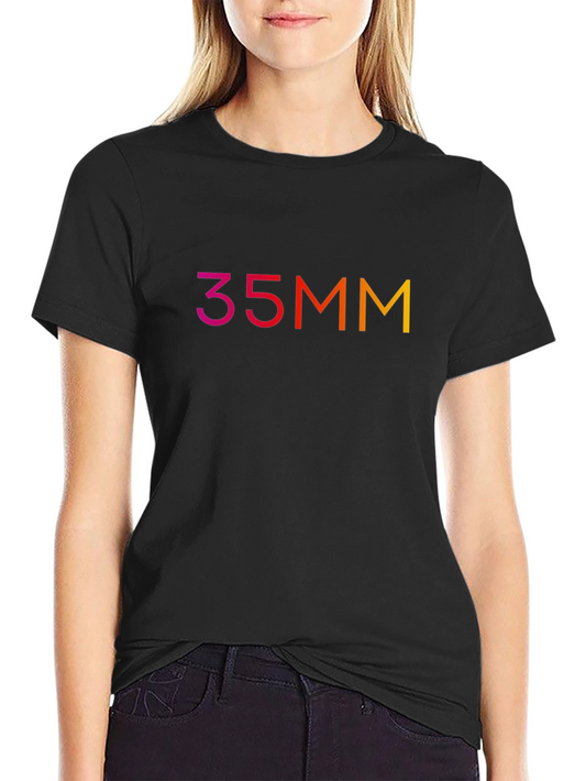 35MM Gradient Graphic Tee - Stylish & Unique Black T-Shirt