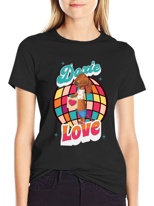 Doxie Love Graphic T-Shirt