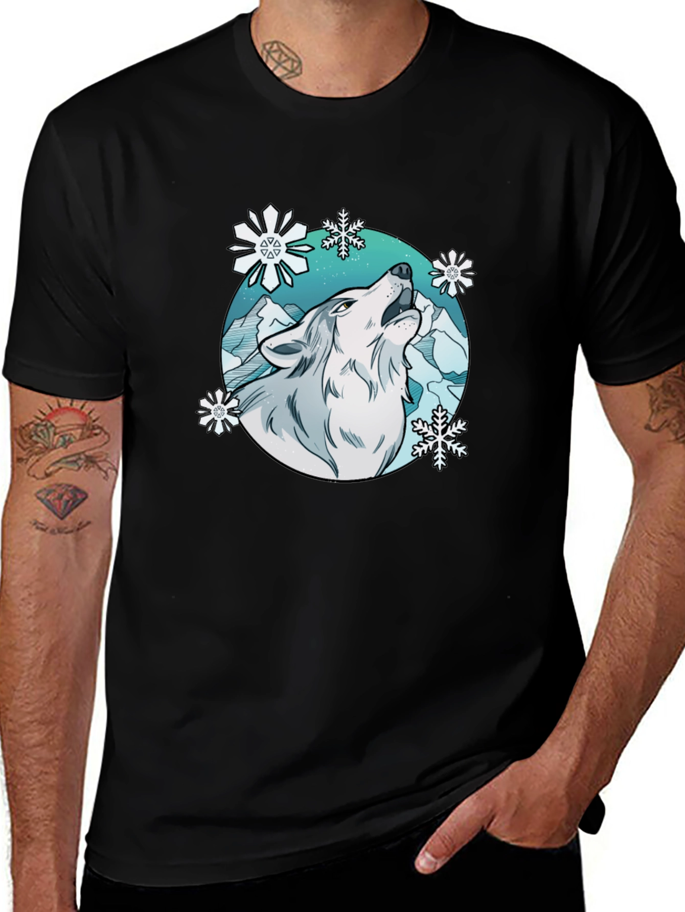 Wolf Howl Snowflake Graphic T-Shirt - Winter Style