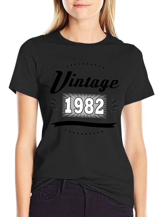 Vintage 1982 Graphic T-Shirt - Retro Birthday Gift