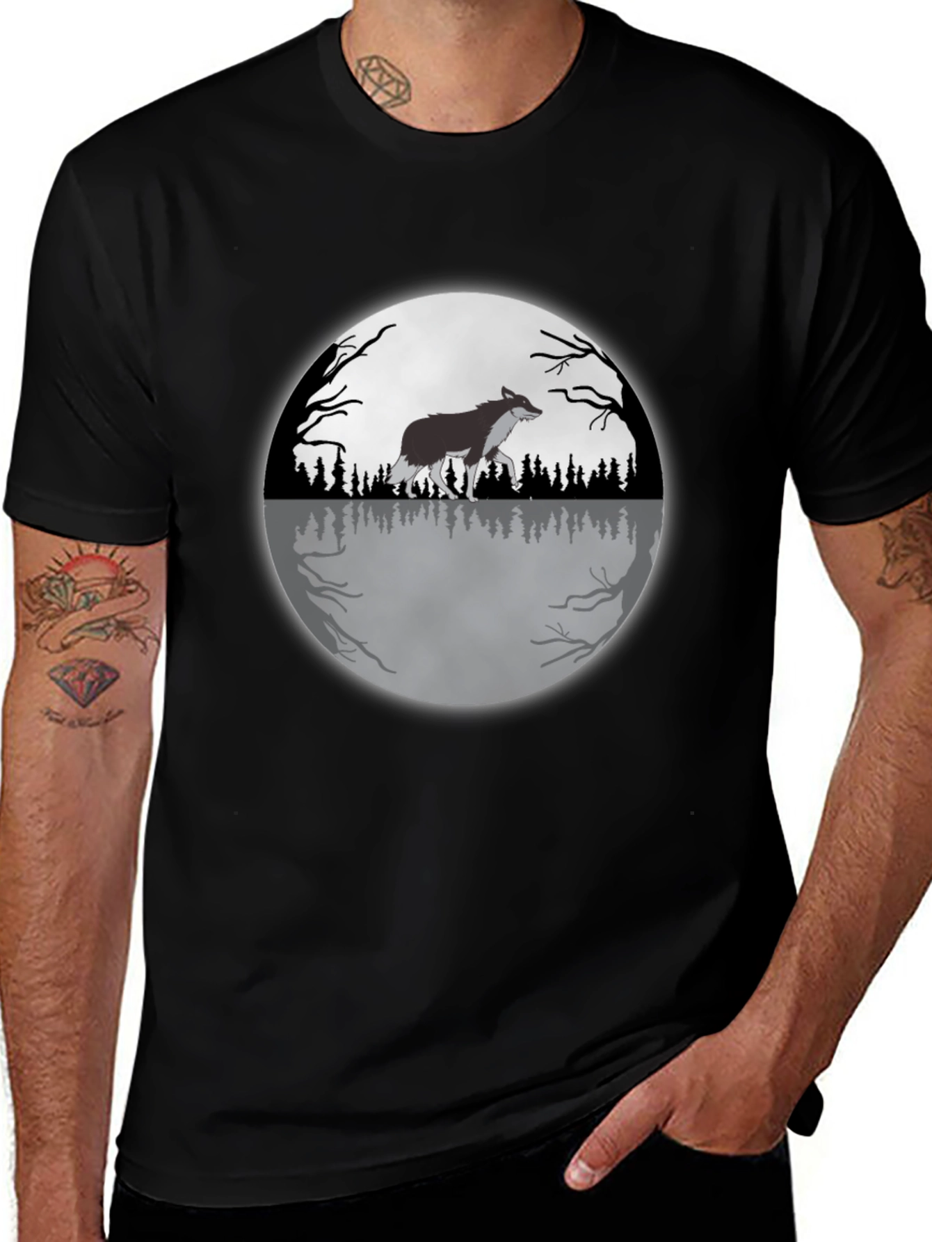 Wolf Moon Graphic Tee - Black Cotton T-Shirt