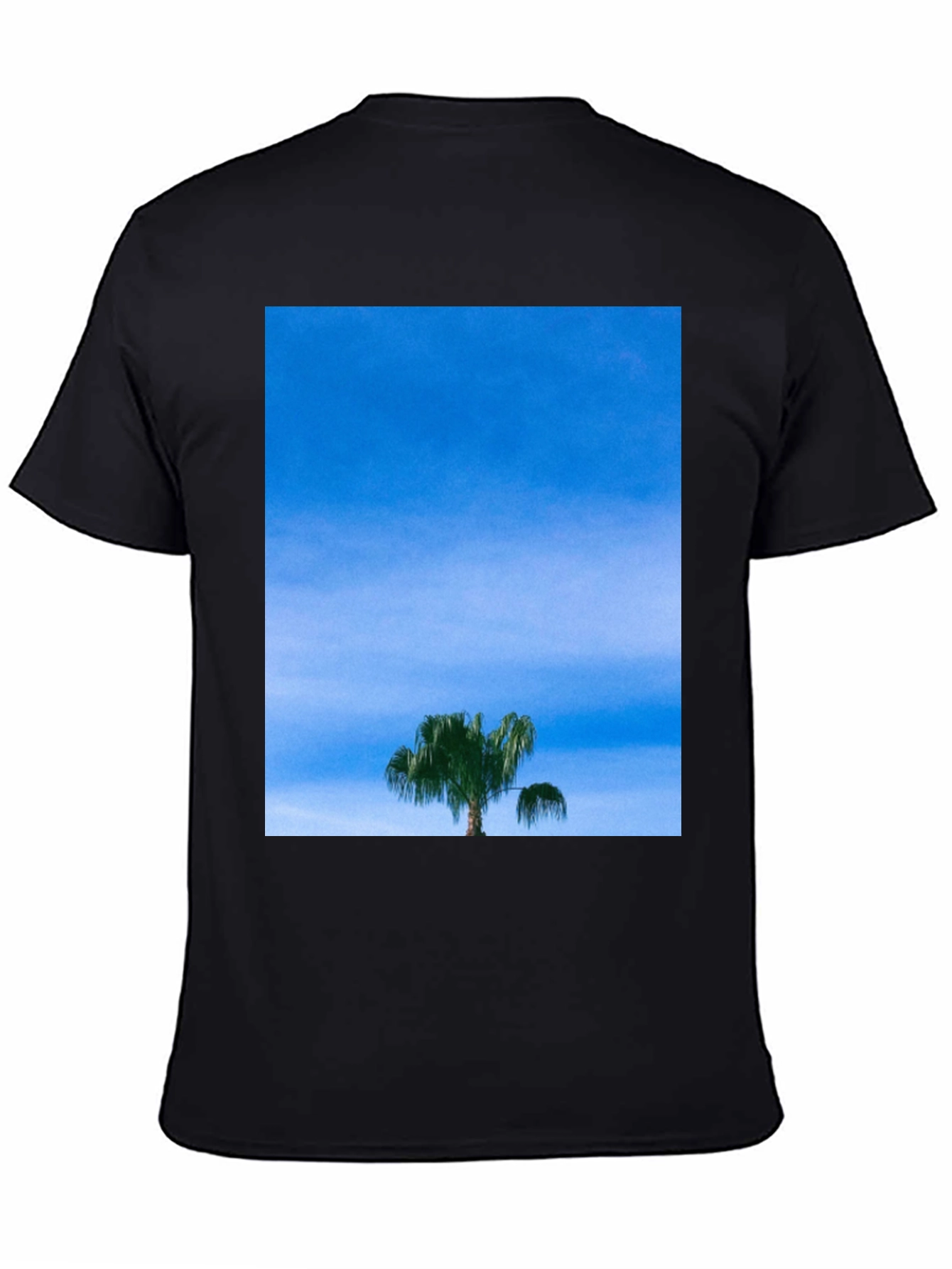 Palm Tree Sky Graphic Tee - Casual Comfort