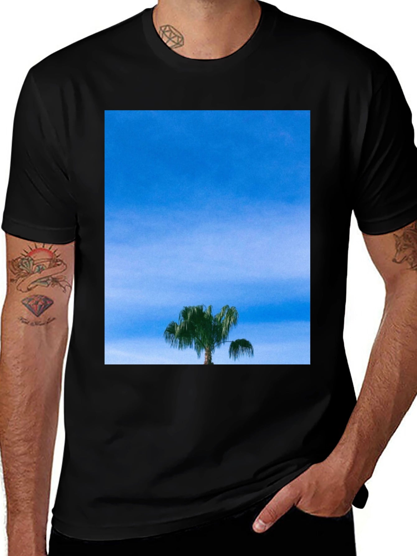 Palm Tree Sky Graphic Tee - Casual Comfort
