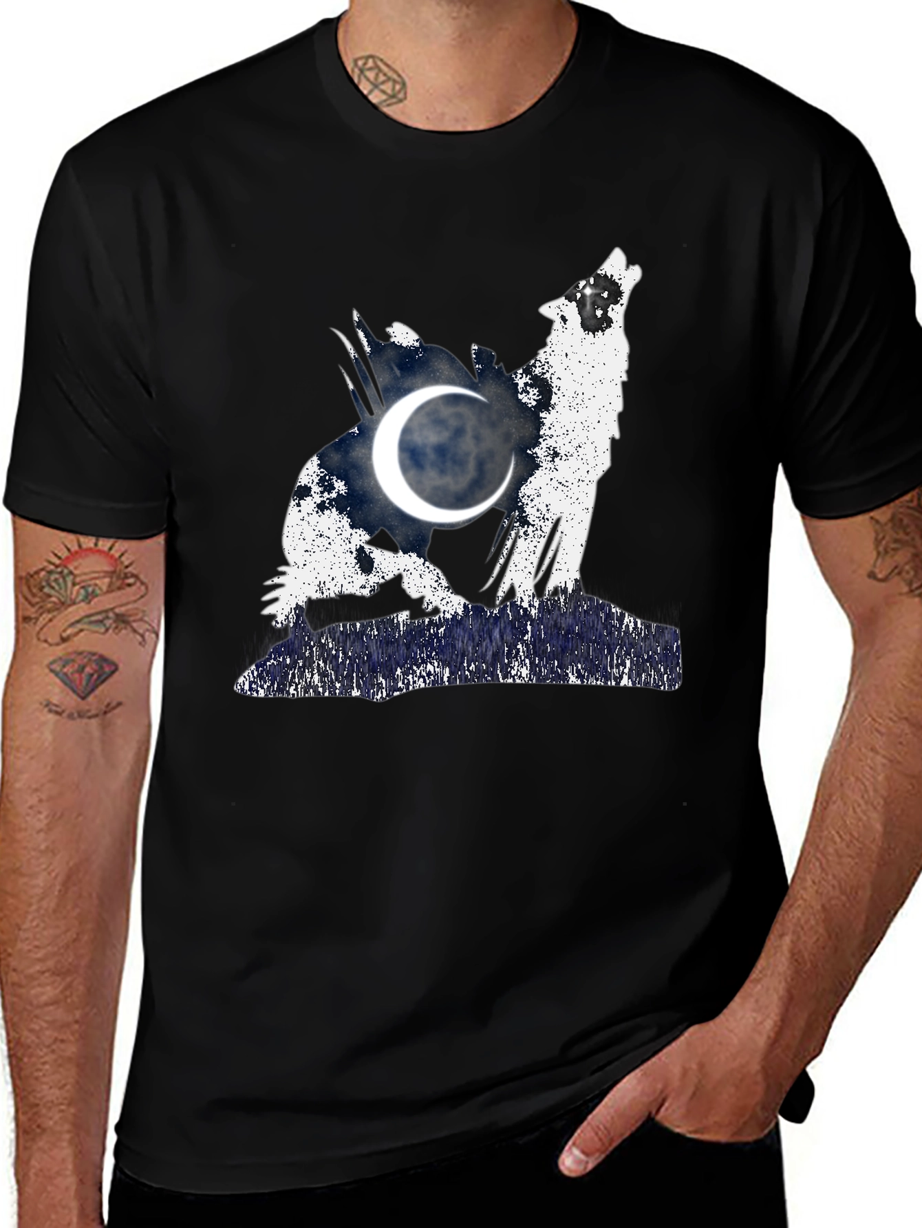 Wolf Howling at Moon Graphic T-Shirt