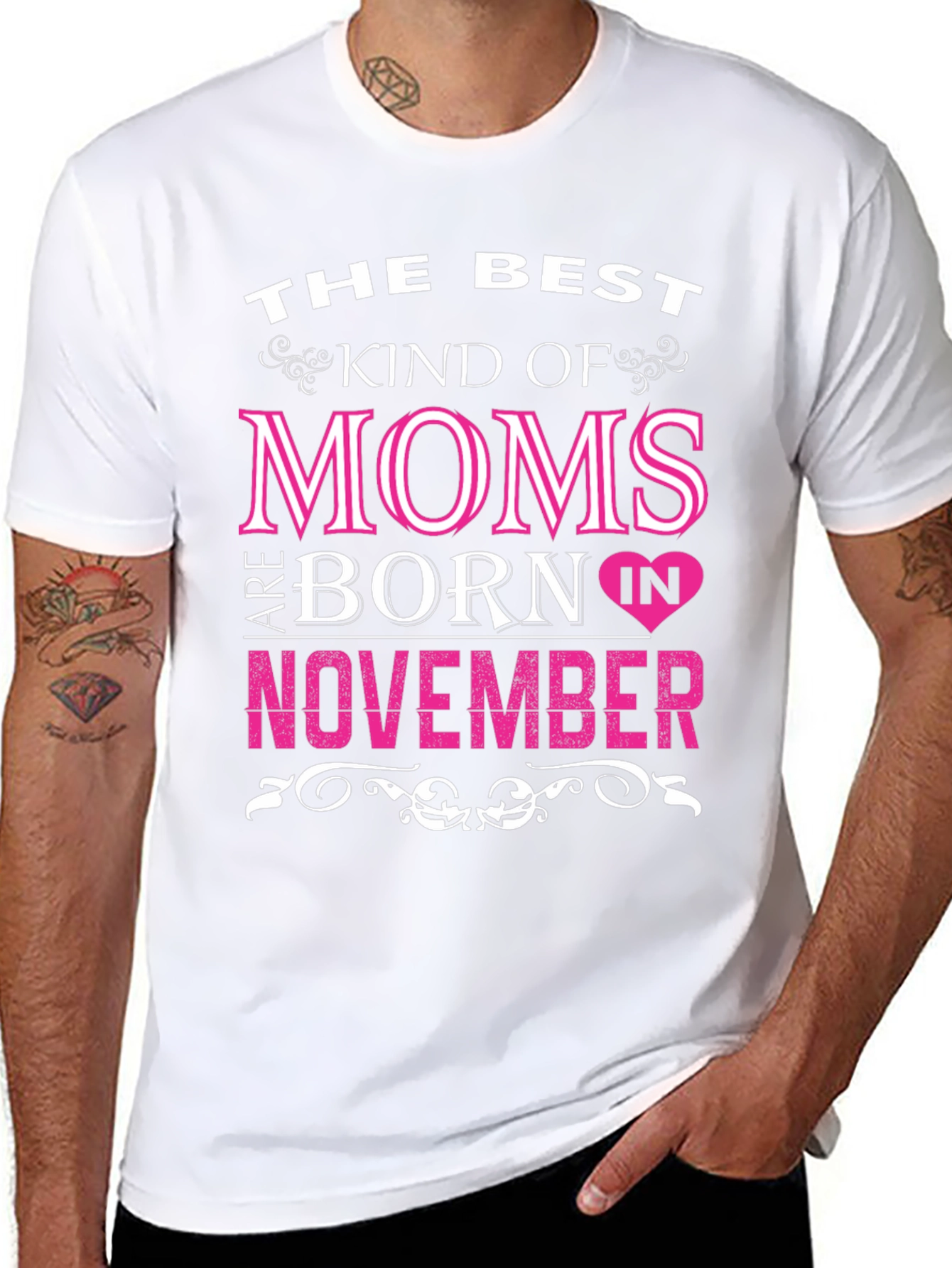 Best Moms Born in November T-Shirt