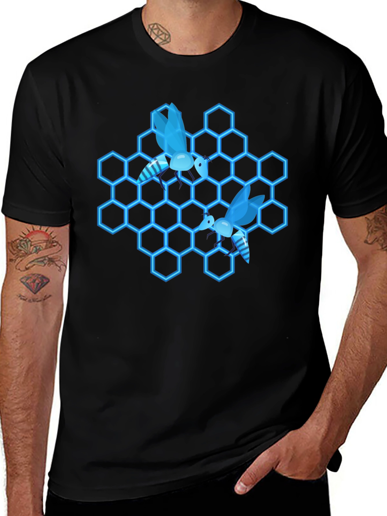 Honeycomb Bee Graphic Tee - Cool Black T-Shirt