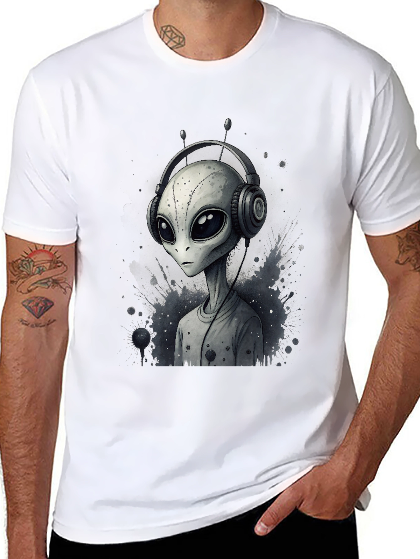Alien DJ Graphic Tee - Black