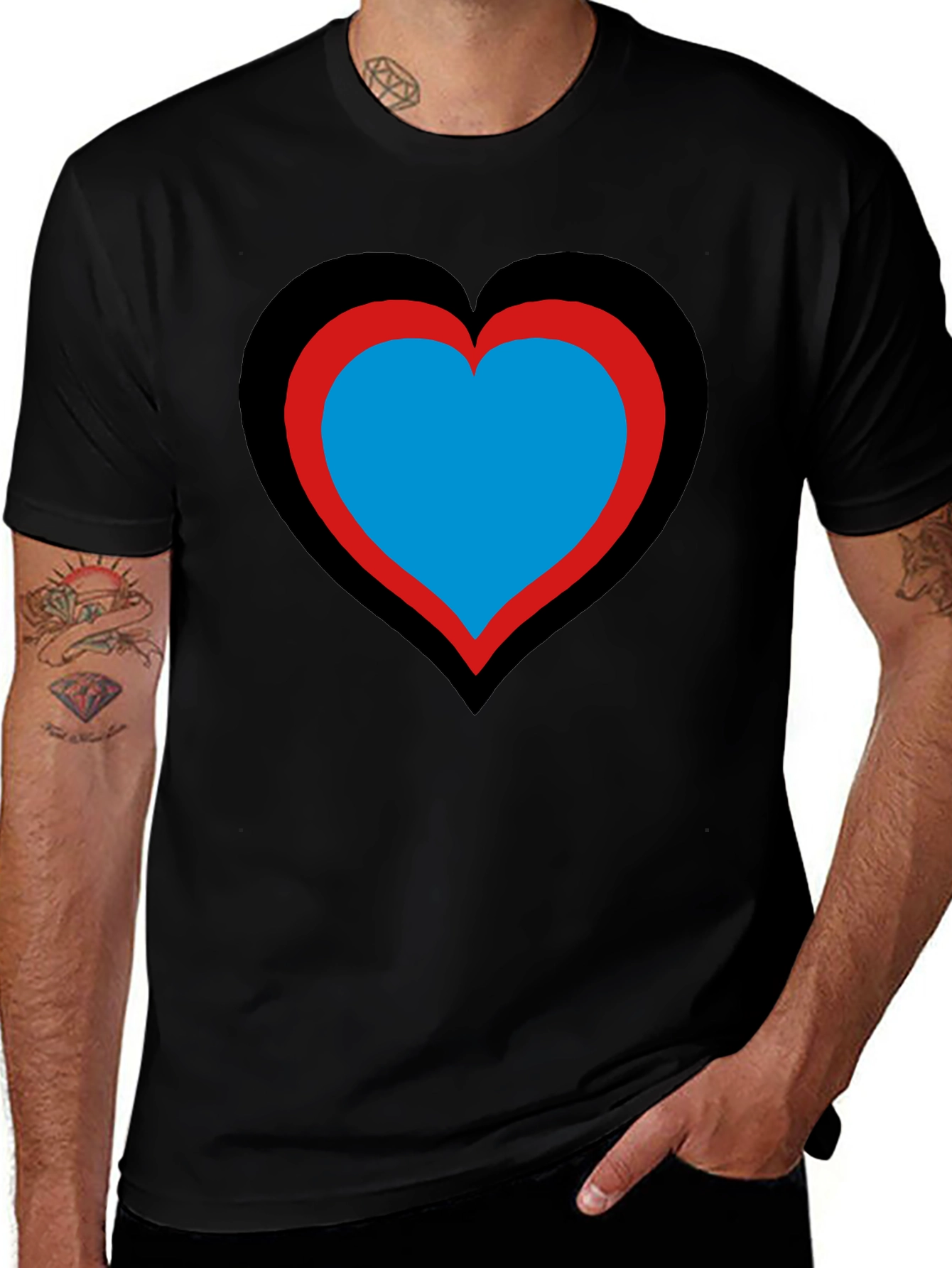 Heart Design Black T-Shirt: Bold & Unique!