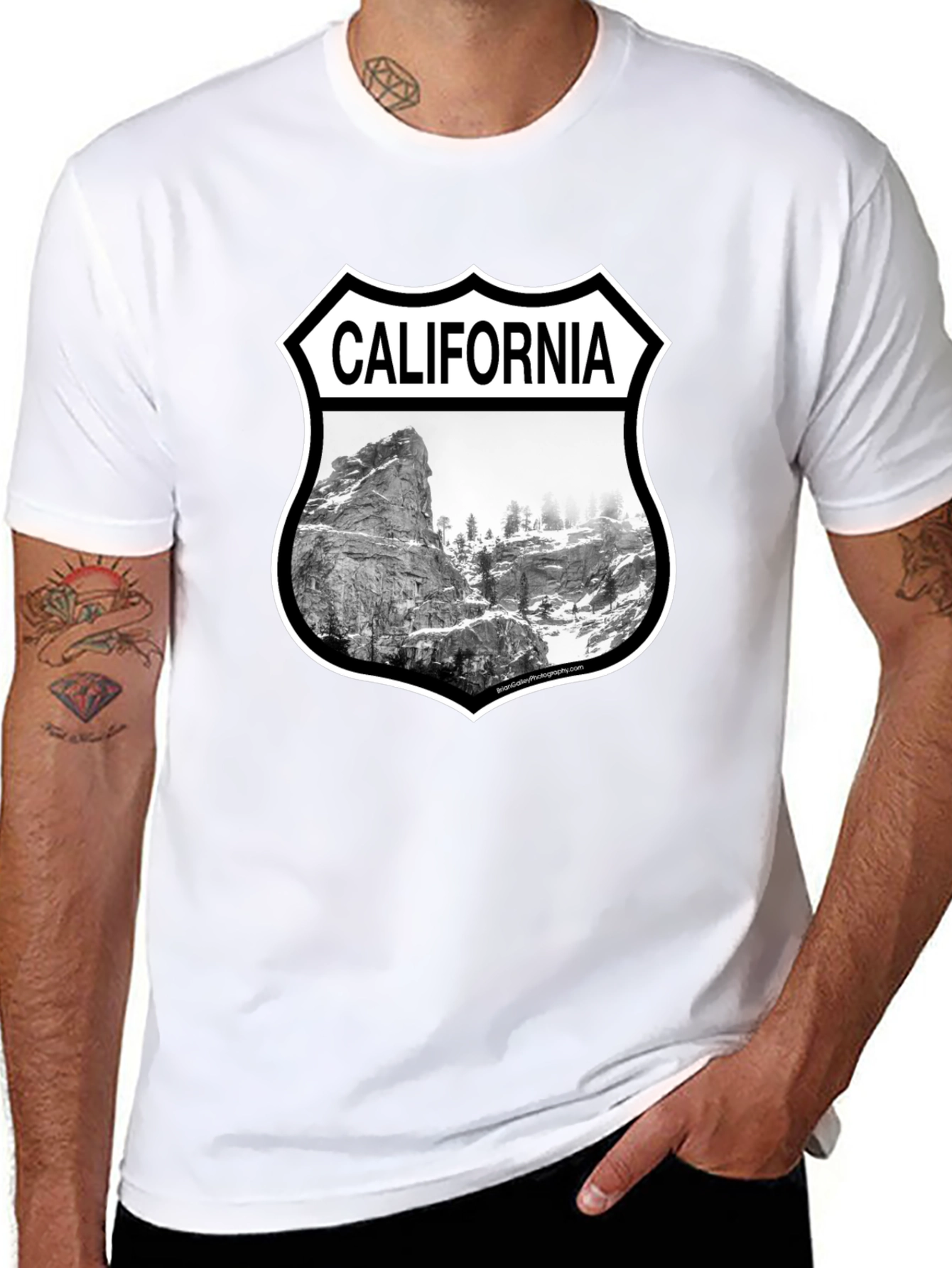 California Graphic T-Shirt - Black