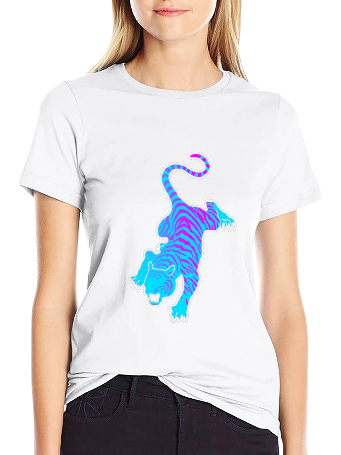 Cool Tiger Graphic Tee -  Stylish Black T-Shirt