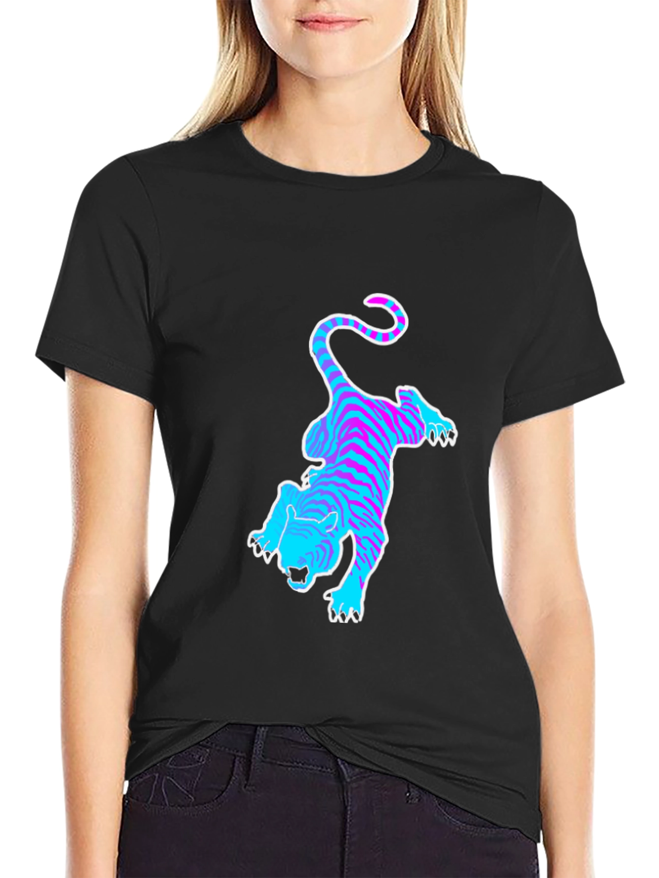 Cool Tiger Graphic Tee -  Stylish Black T-Shirt
