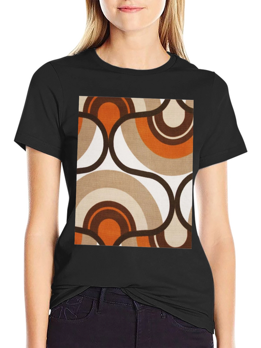 Retro Pattern Tee - 70s Style Black T-Shirt