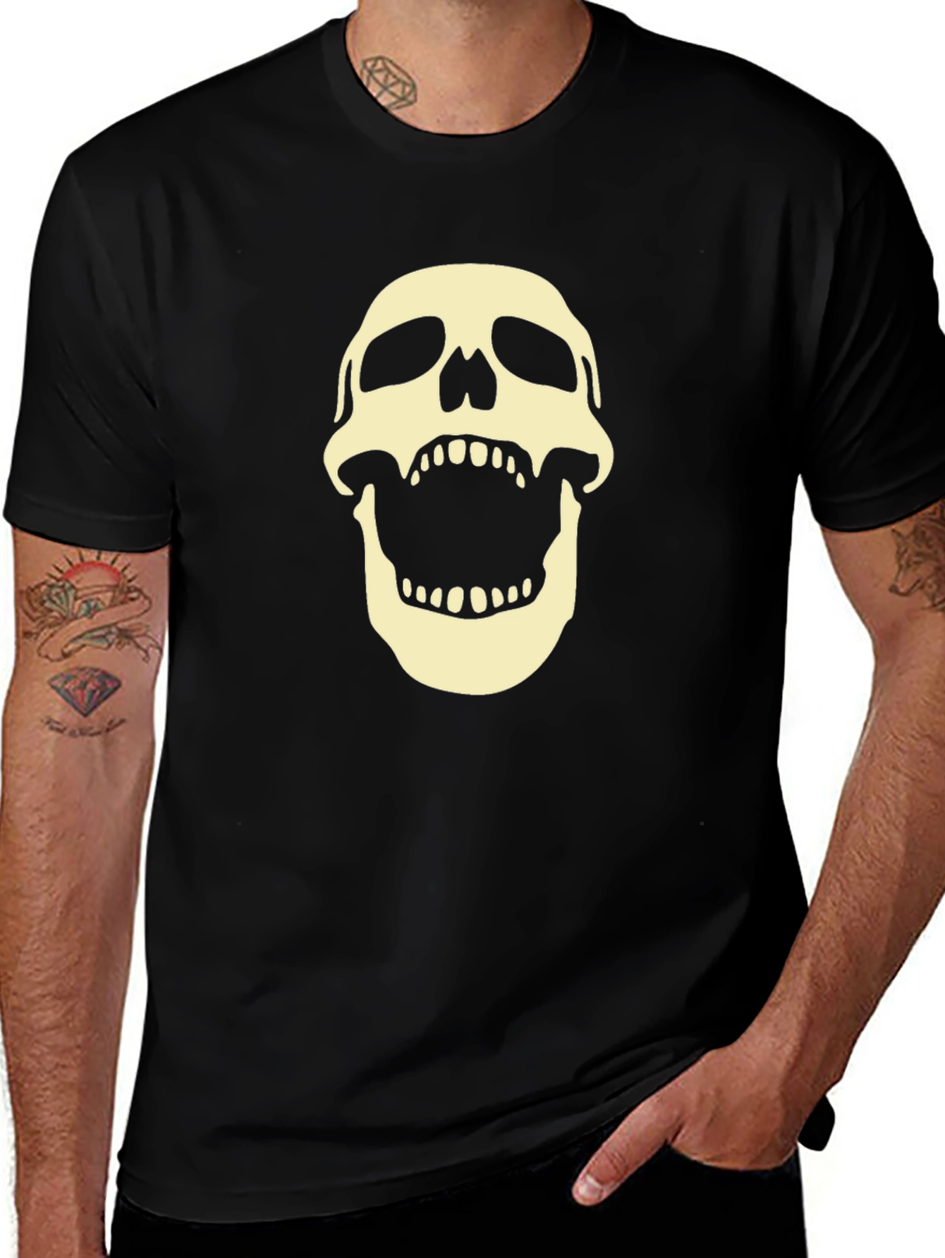 Skull Graphic Tee - Bold Black T-Shirt