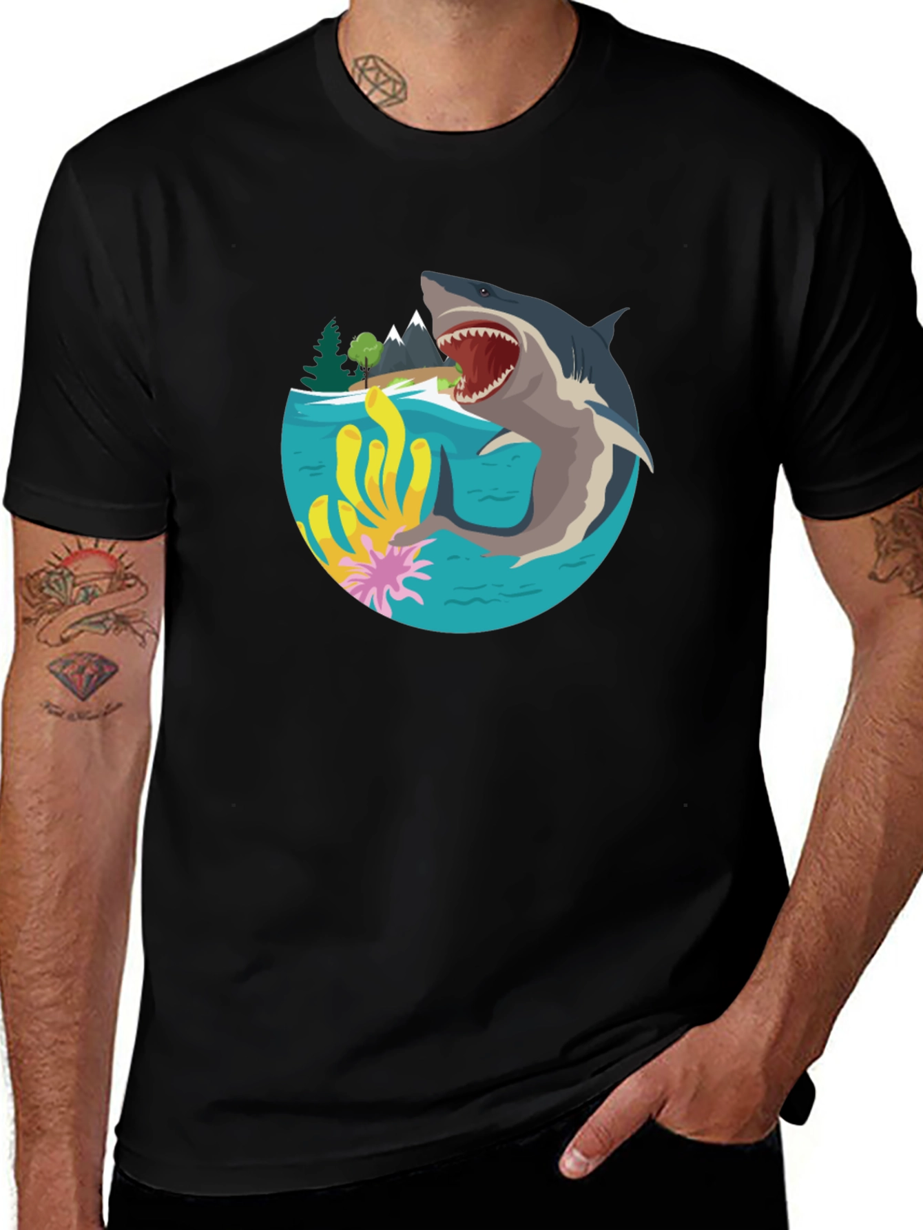 Shark Graphic Print T-Shirt - Black