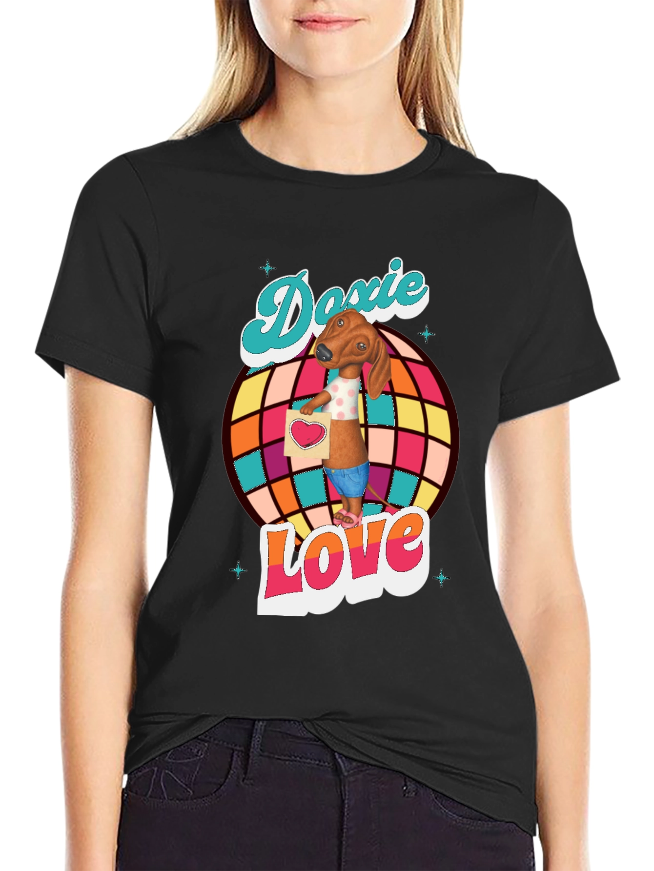 Doxie Love Graphic T-Shirt