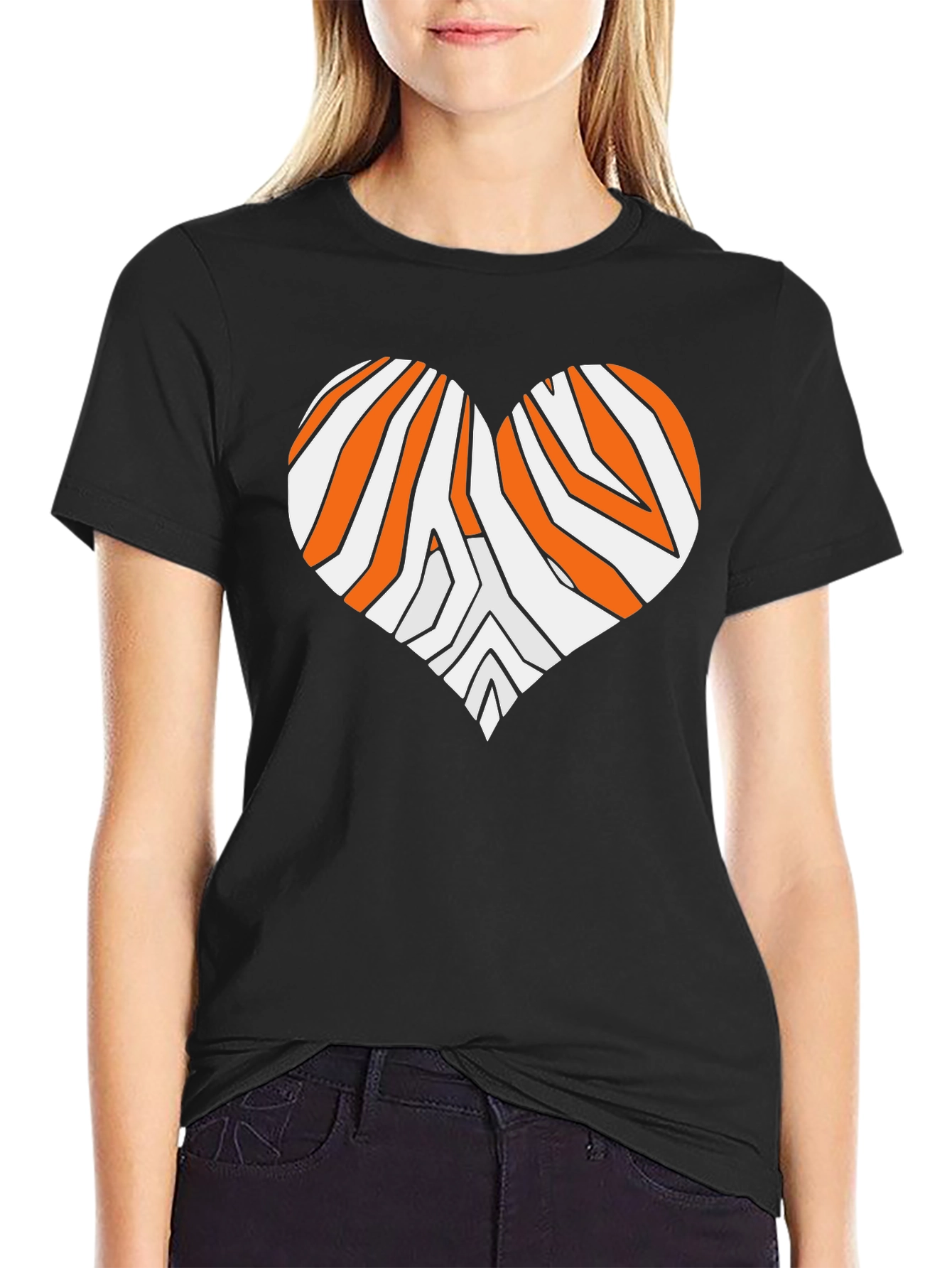 Tiger Stripe Heart Graphic Tee - Black