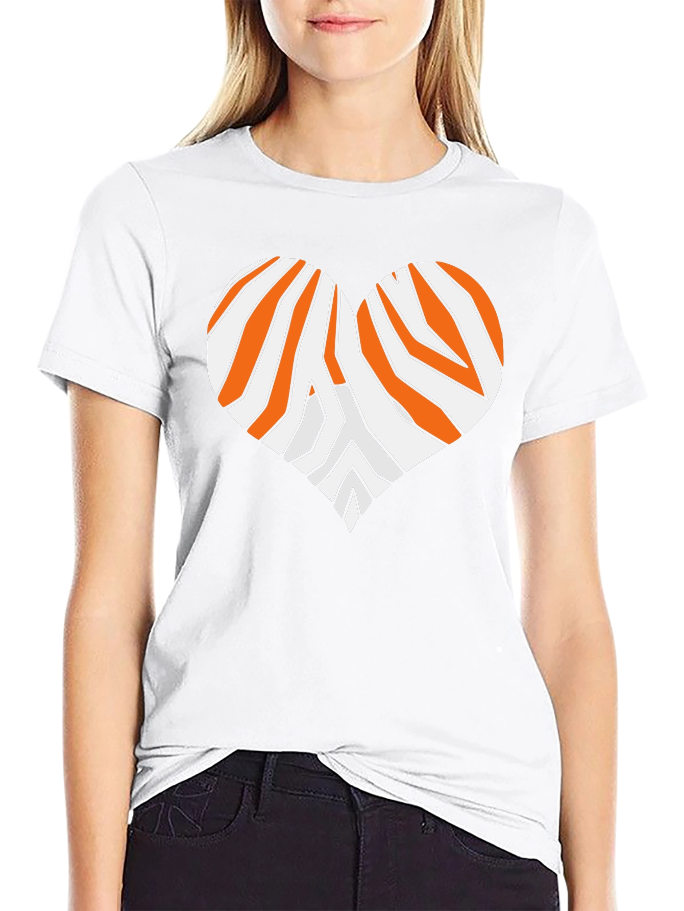 Tiger Stripe Heart Graphic Tee - Black