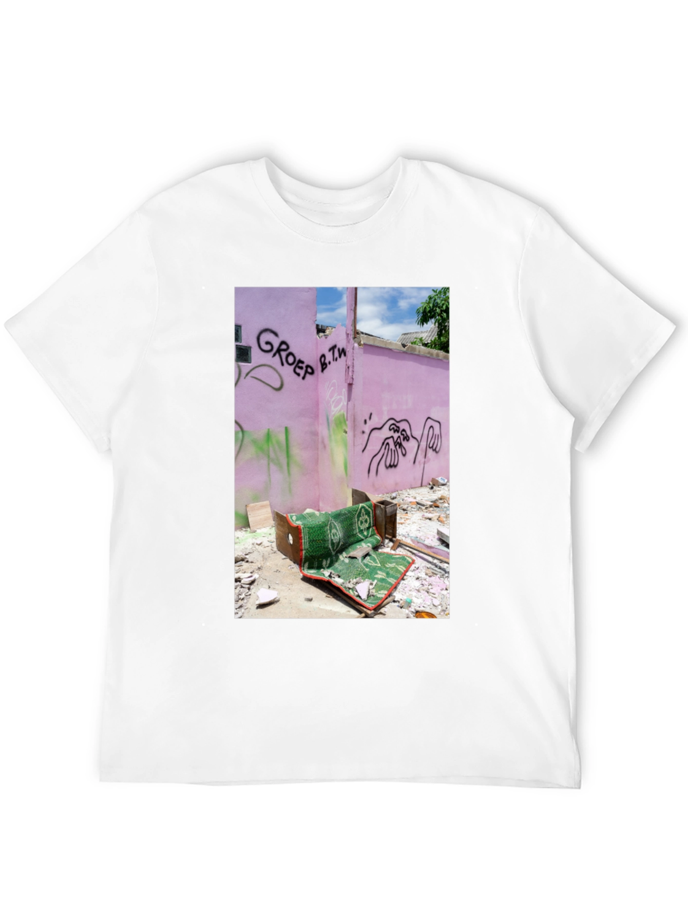 Artistic T-Shirt: Graffiti Pink Wall Design