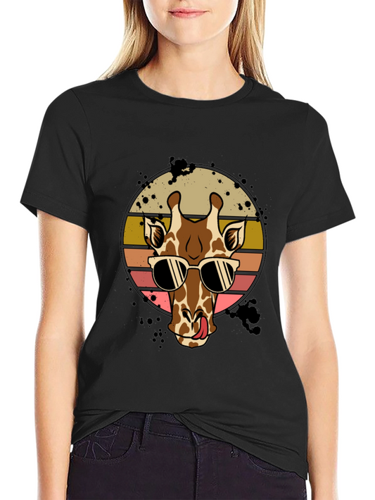 Cool Giraffe T-Shirt - Trendy Animal Graphic Tee