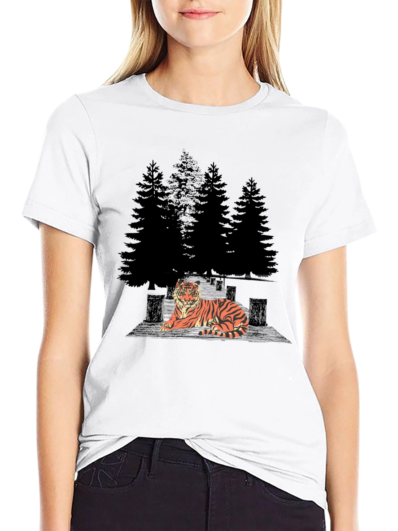 Tiger Forest Graphic Tee - Stylish Black T-Shirt