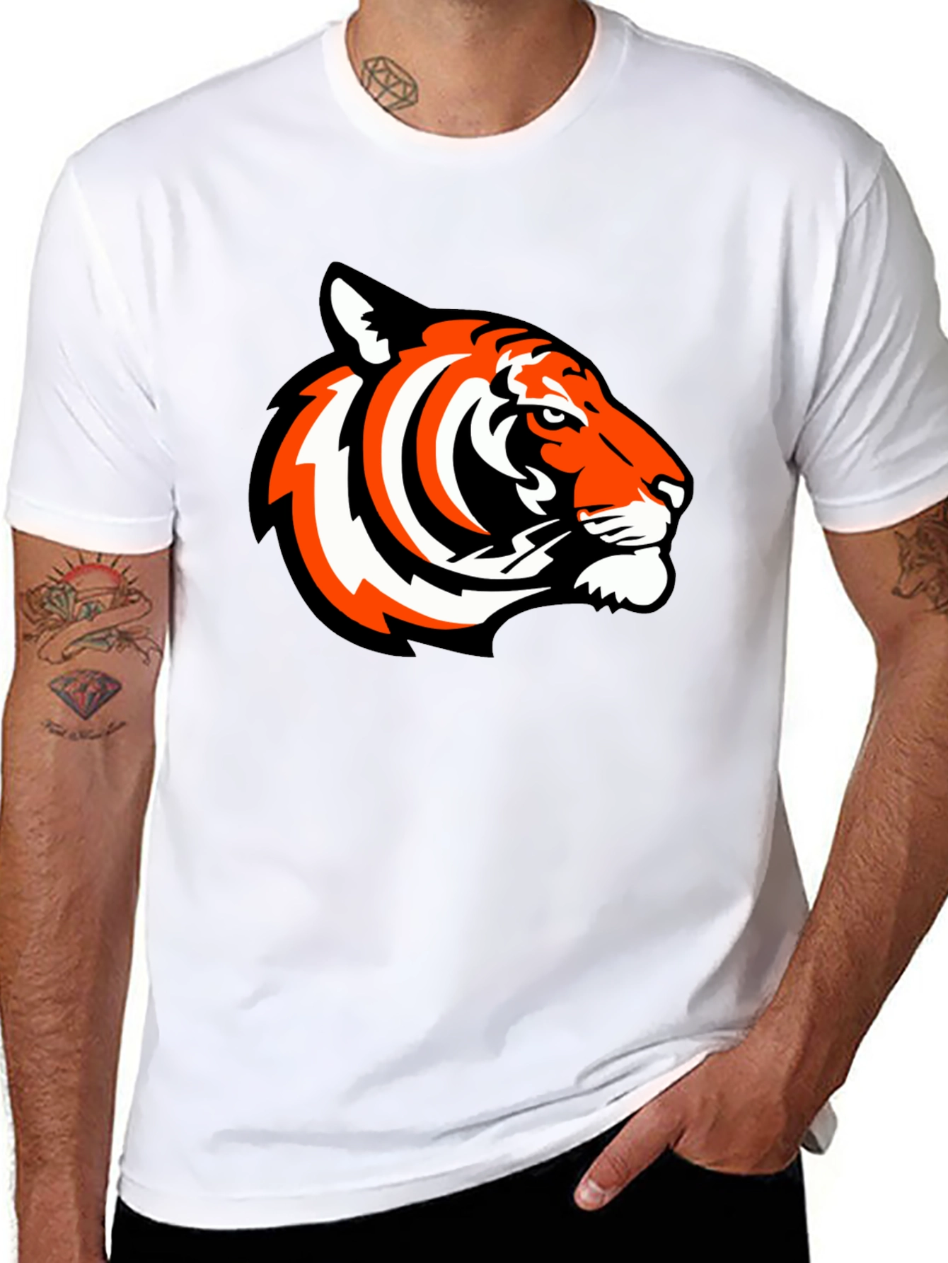 Tiger Graphic Tee - Bold Black T-Shirt
